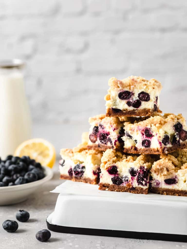 Lemon Blueberry Cheesecake Crumb Bars - DreamyBaker